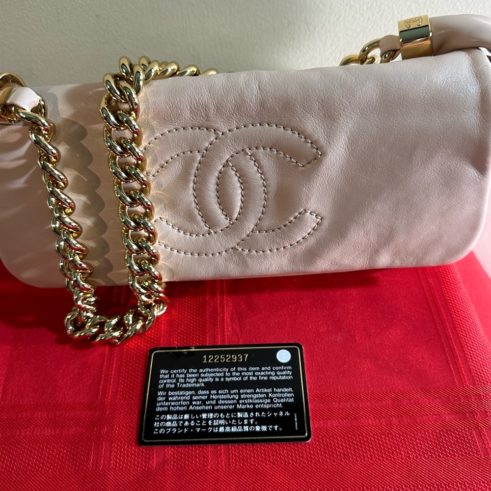 Chanel Preown Authentic Flap Lambskin Beige Handbag - Picture 3 of 11